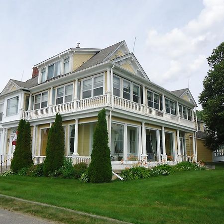 Governor'S Mansion Inn Miramichi Bagian luar foto
