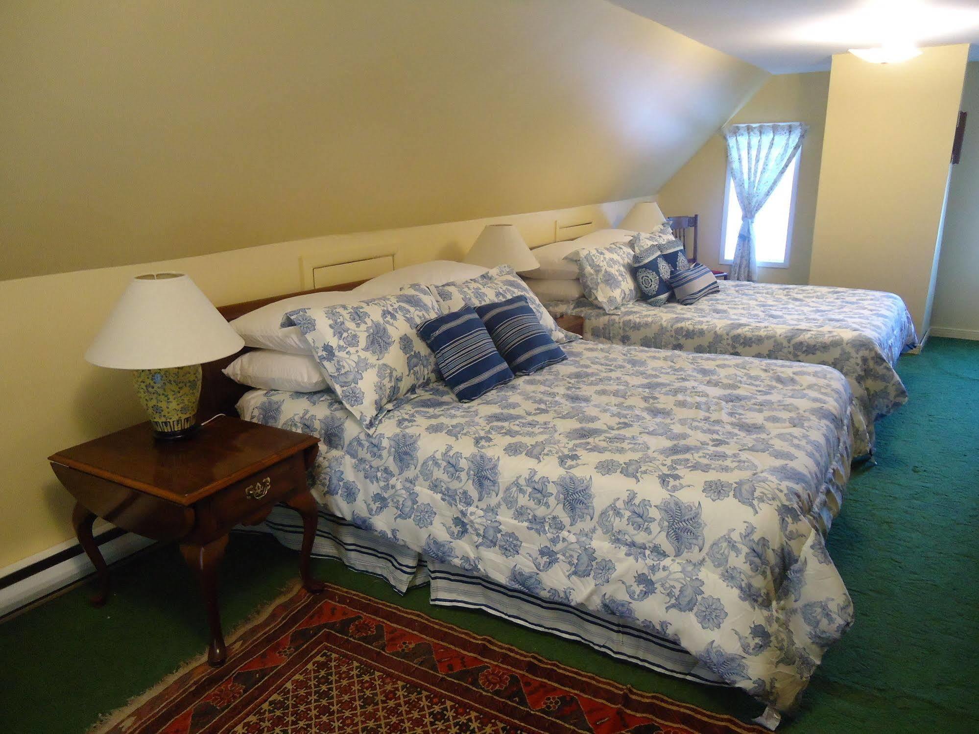 Governor'S Mansion Inn Miramichi Bagian luar foto
