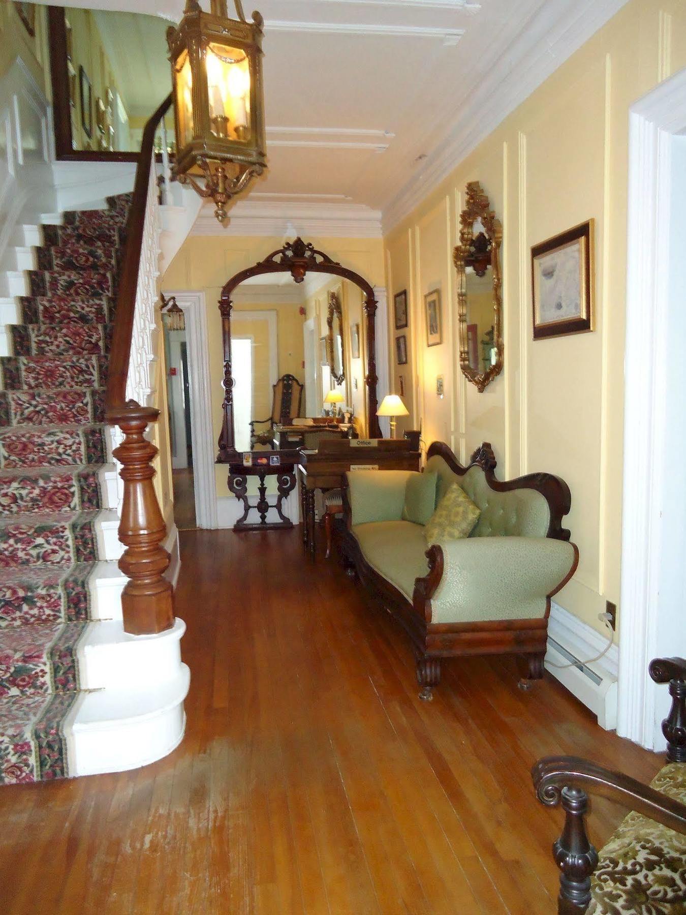 Governor'S Mansion Inn Miramichi Bagian luar foto