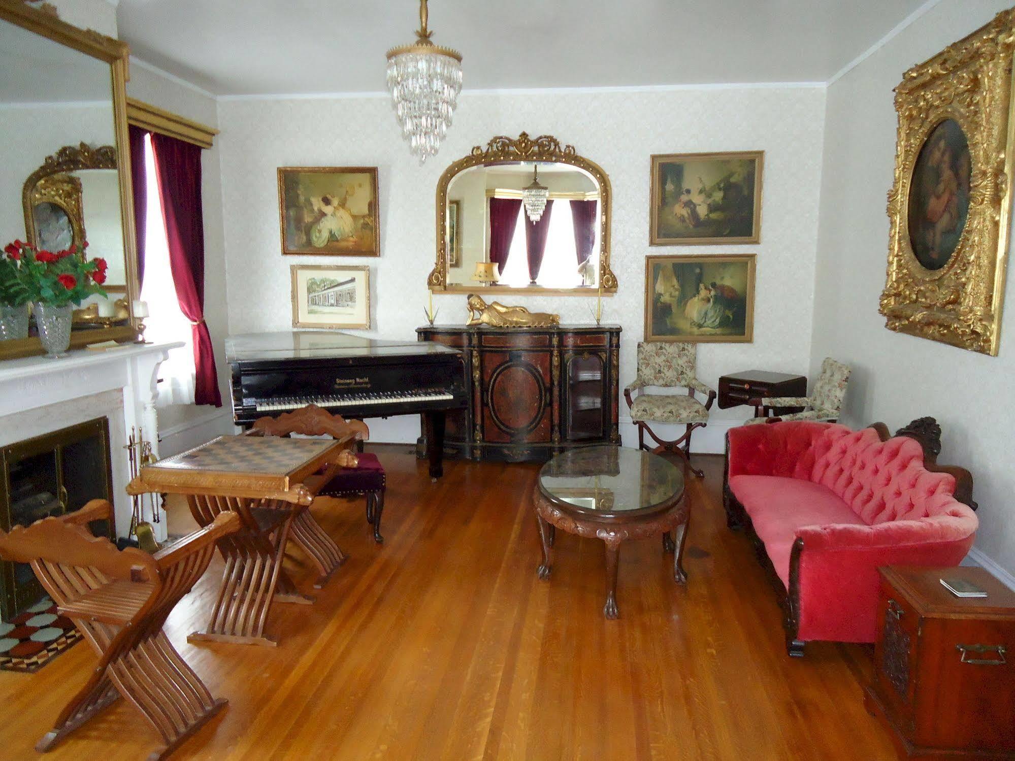 Governor'S Mansion Inn Miramichi Bagian luar foto