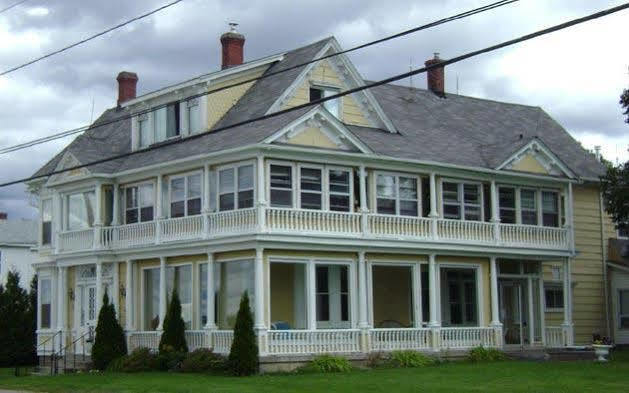 Governor'S Mansion Inn Miramichi Bagian luar foto